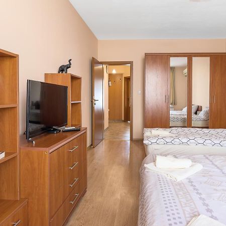 Like Home Burgas City Exterior foto